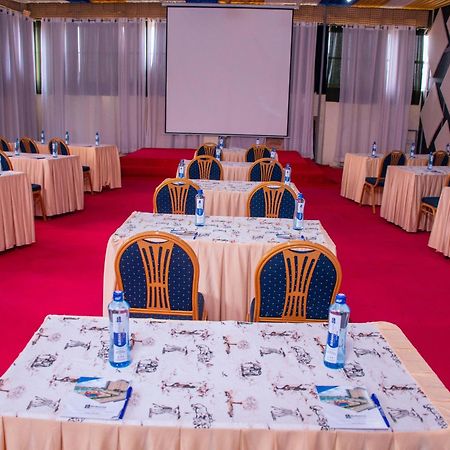 Buraha Zenoni Hotel And Resort Nakuru Dış mekan fotoğraf