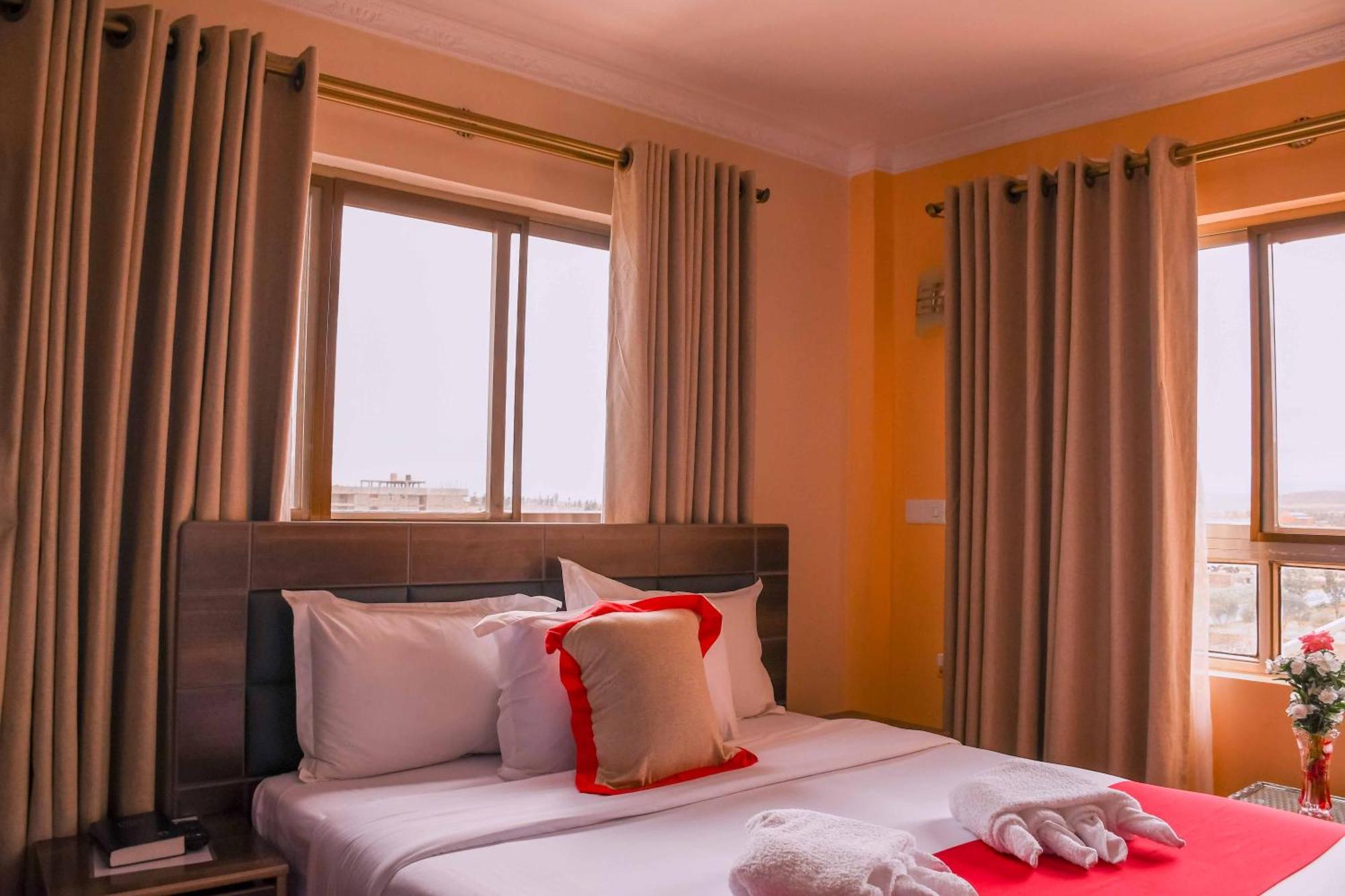Buraha Zenoni Hotel And Resort Nakuru Dış mekan fotoğraf
