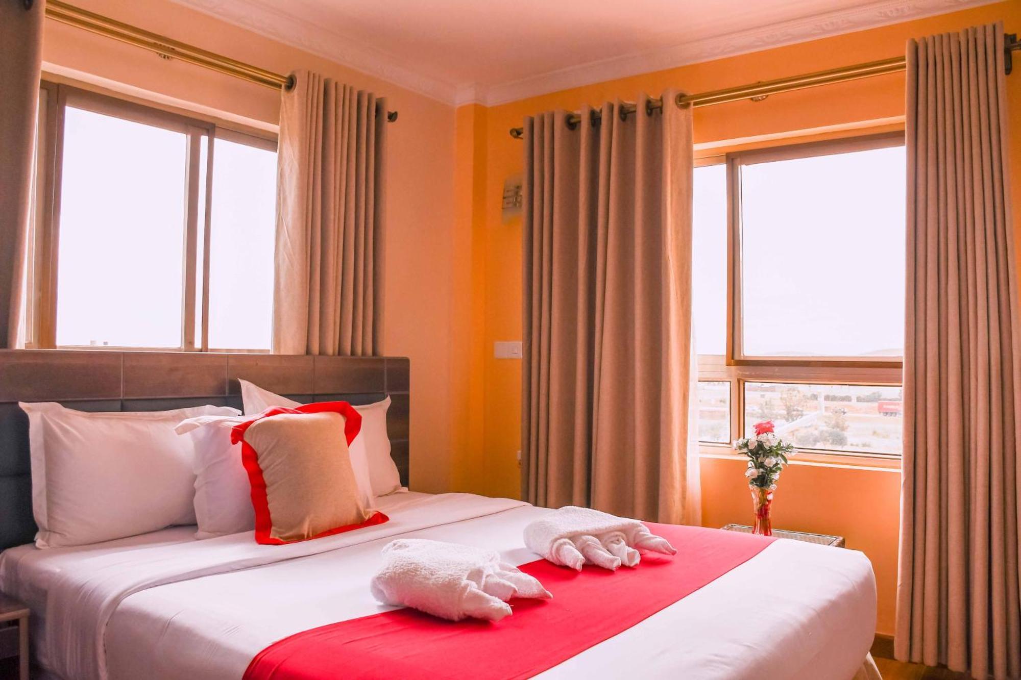 Buraha Zenoni Hotel And Resort Nakuru Dış mekan fotoğraf