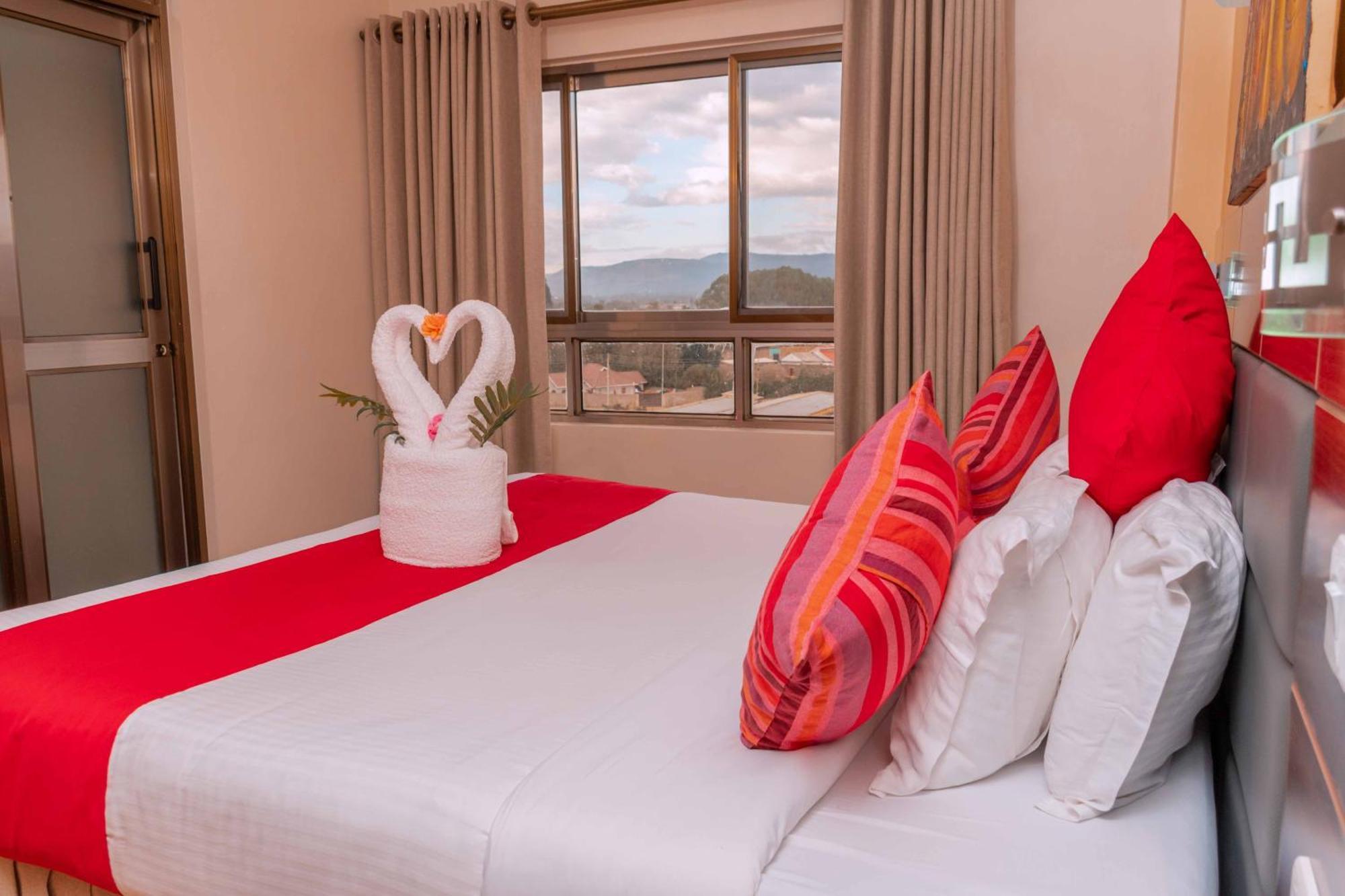 Buraha Zenoni Hotel And Resort Nakuru Dış mekan fotoğraf