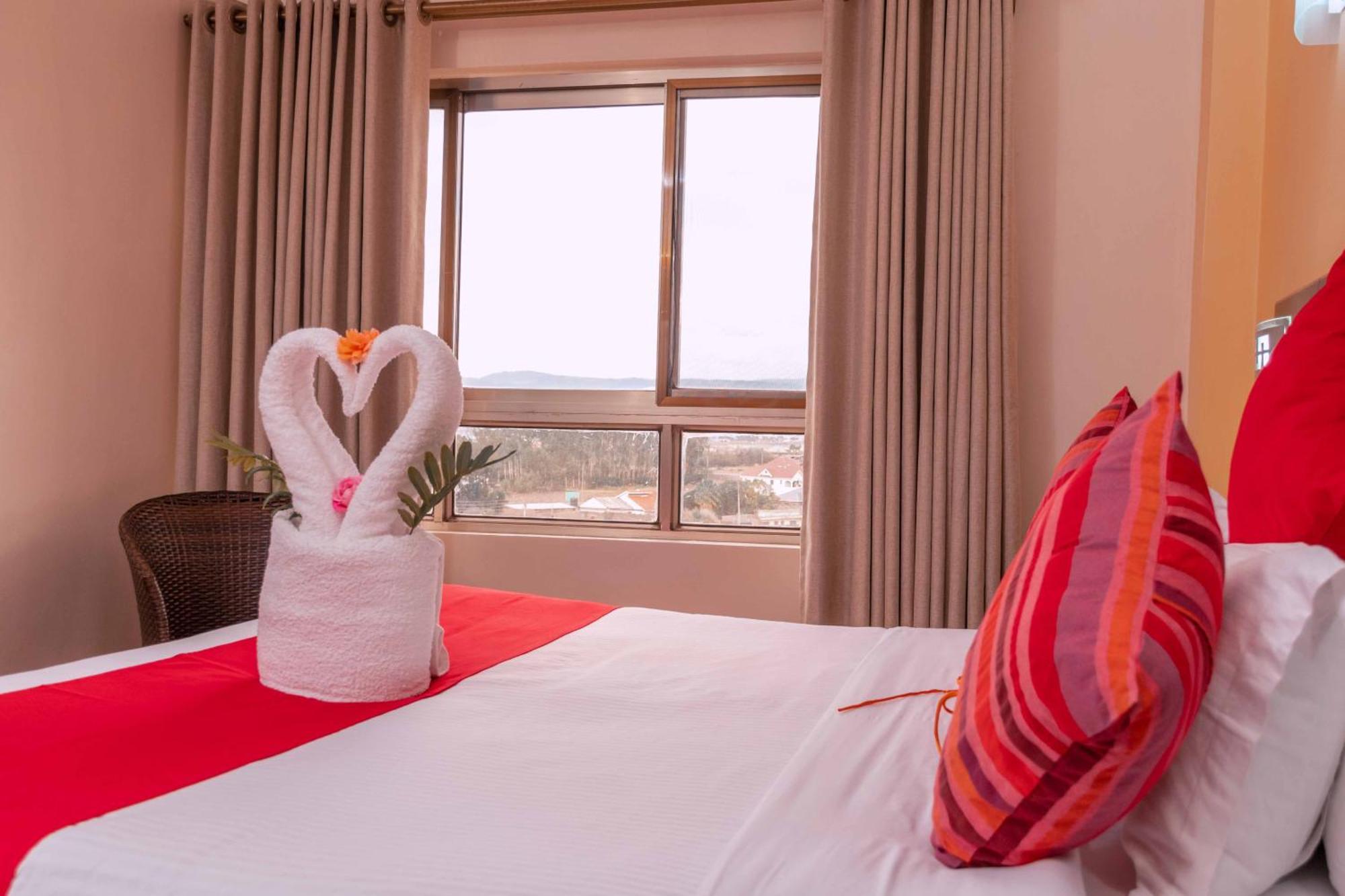 Buraha Zenoni Hotel And Resort Nakuru Dış mekan fotoğraf