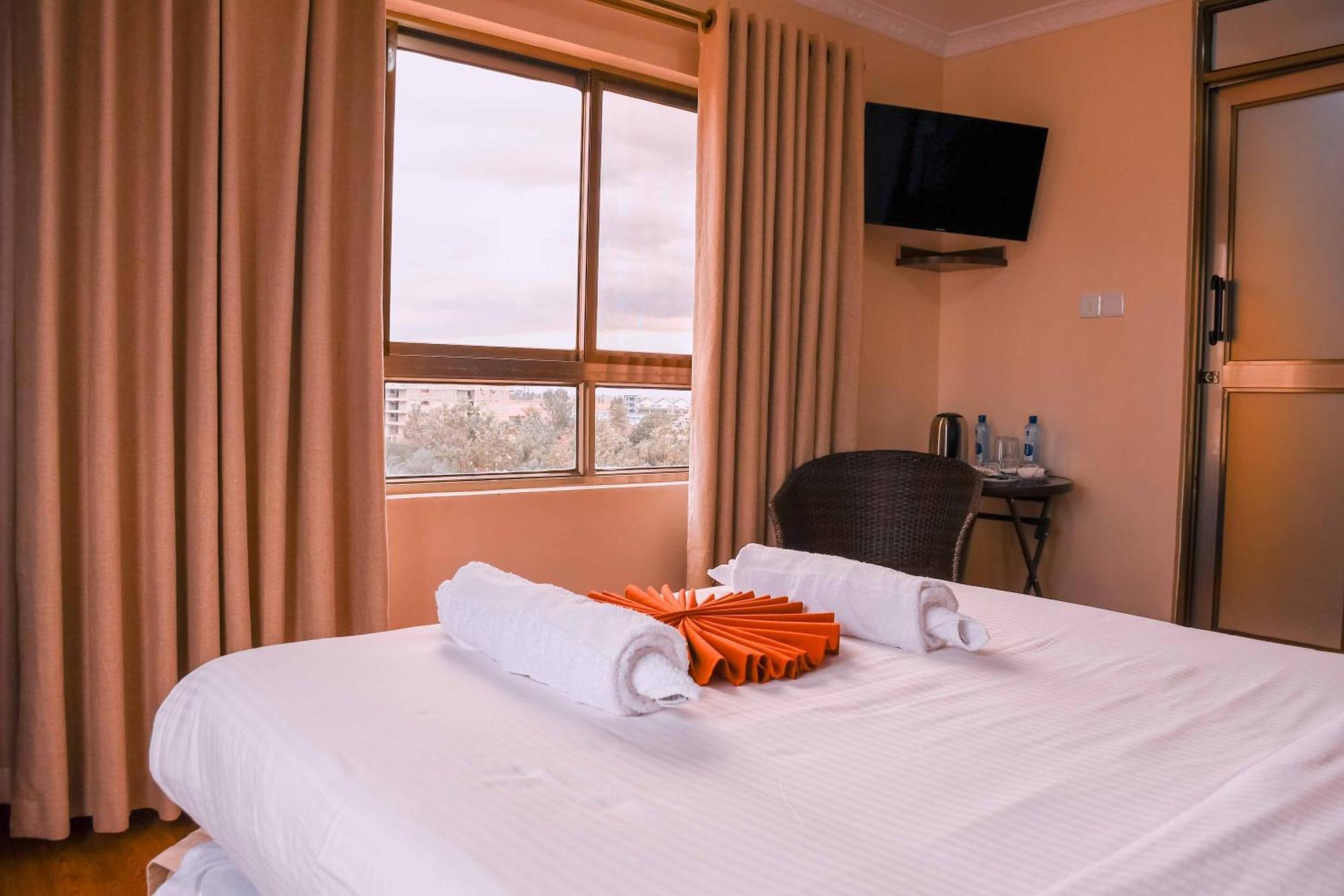 Buraha Zenoni Hotel And Resort Nakuru Dış mekan fotoğraf