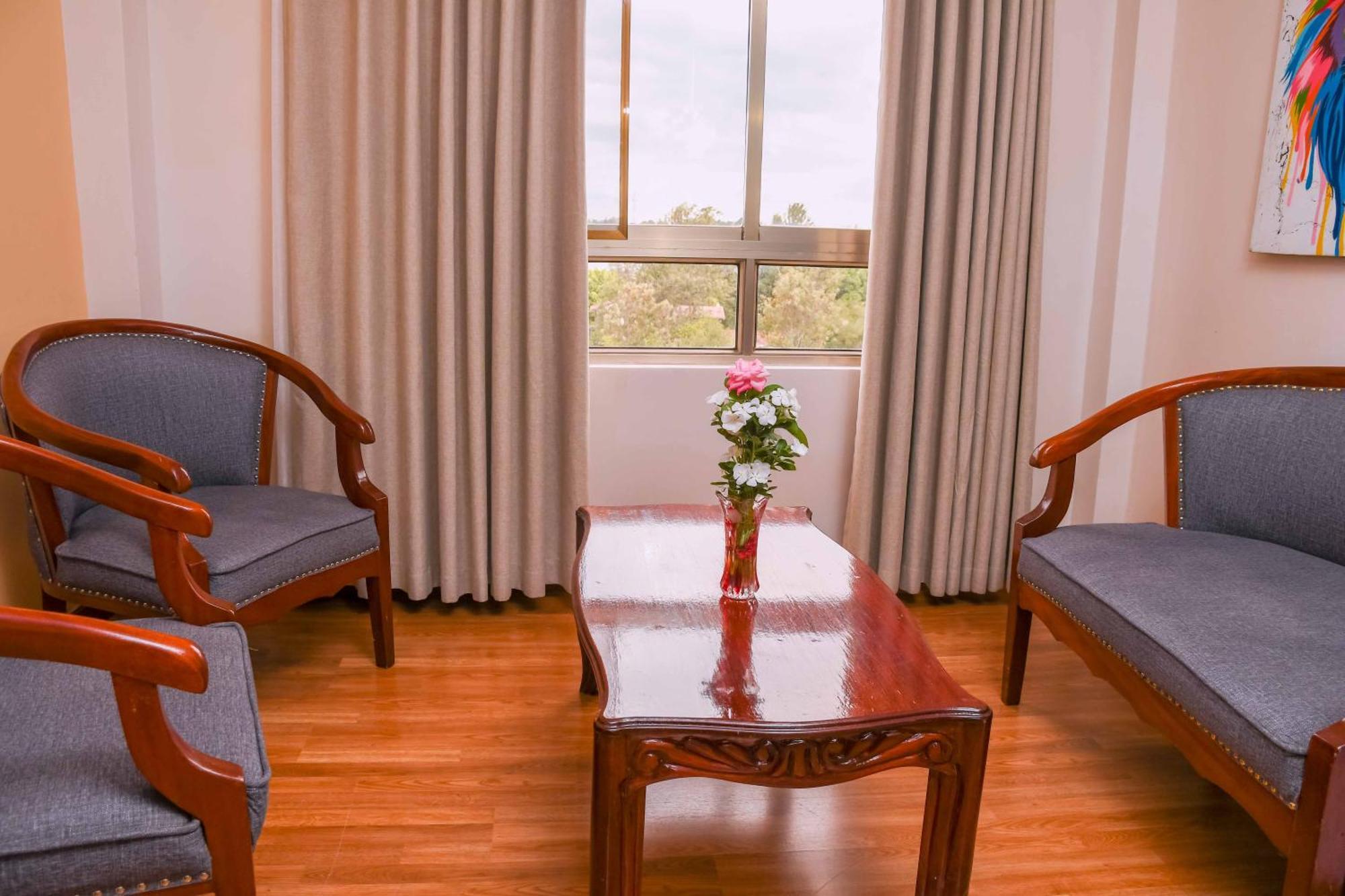 Buraha Zenoni Hotel And Resort Nakuru Dış mekan fotoğraf