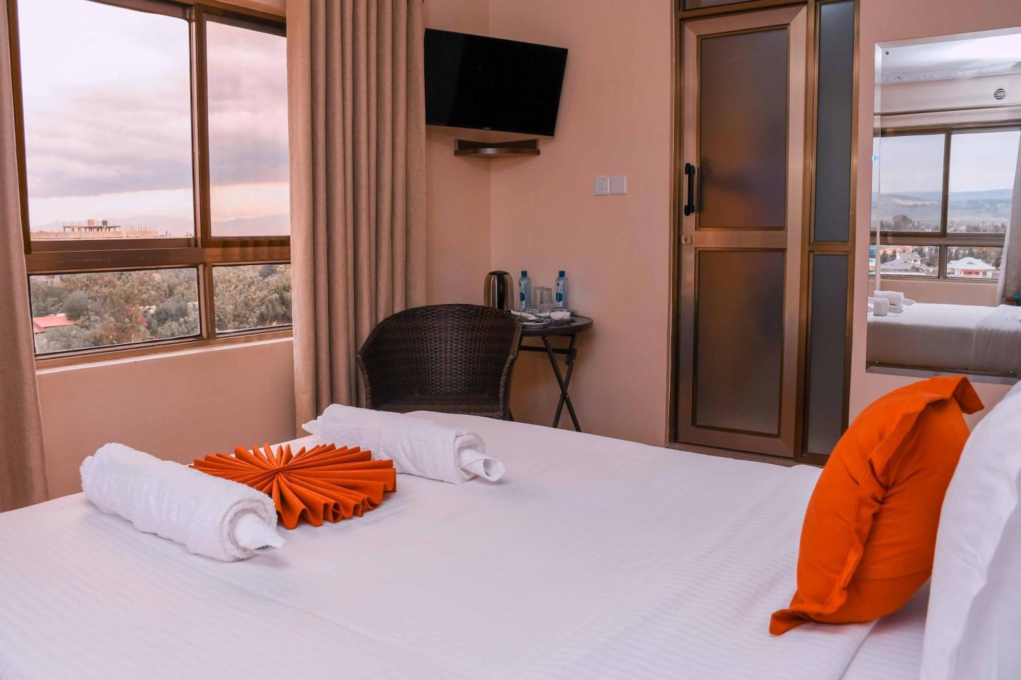 Buraha Zenoni Hotel And Resort Nakuru Dış mekan fotoğraf