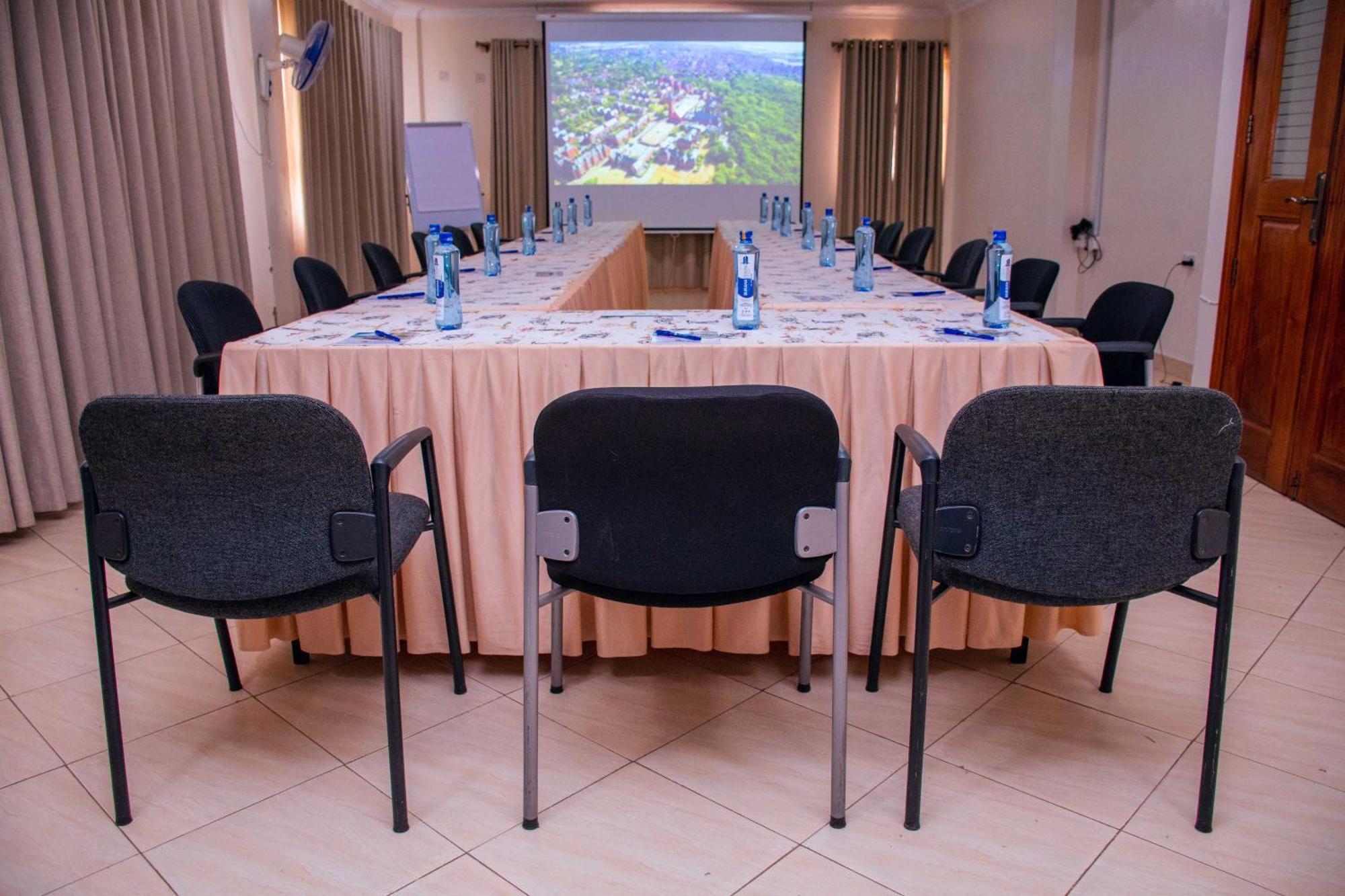 Buraha Zenoni Hotel And Resort Nakuru Dış mekan fotoğraf
