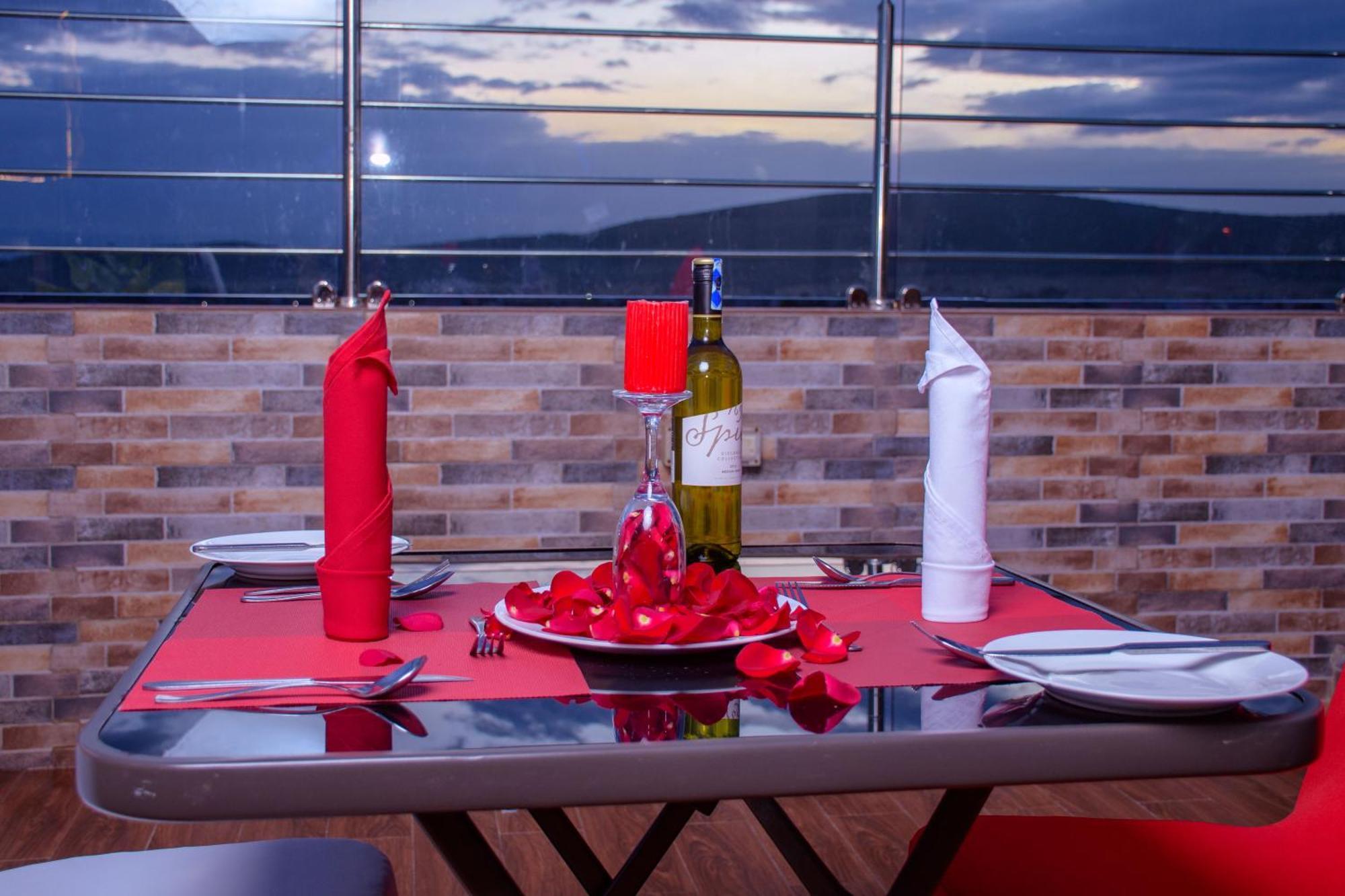 Buraha Zenoni Hotel And Resort Nakuru Dış mekan fotoğraf
